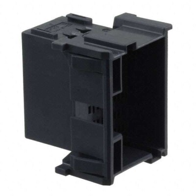 18 Rectangular Connectors - Housings Plug Gray 0.197