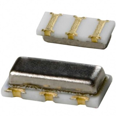 4.096 MHz Ceramic Resonator Built in Capacitor 39 pF ±0.15% 60 Ohms -40°C ~ 125°C Surface Mount - 1