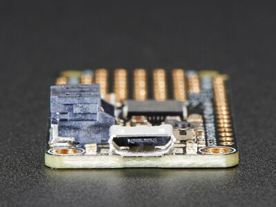 Adafruit 2772 - Feather M0 Basic Proto - ATSAMD21 Cortex M0 - 6