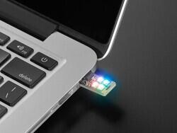 Adafruit 4870 - Neo Trinkey - SAMD21 USB Key with 4 NeoPixels - 4