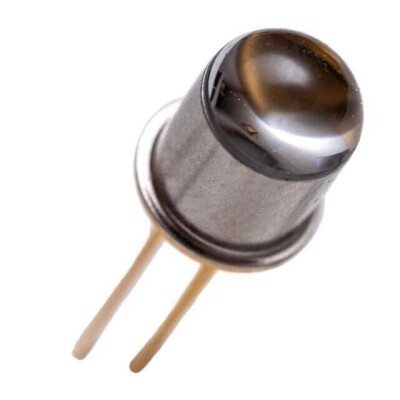Infrared (IR) Emitter 1100nm (1080 ~ 1120nm) 1.4V 100mA 10° TO-46-2 Lens Top Metal Can - 1