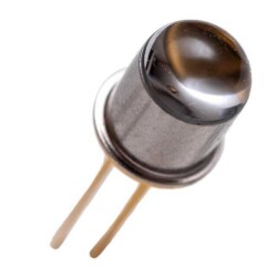 Infrared (IR) Emitter 1720nm (1690 ~ 1750nm) 1.25V 100mA 10° TO-46-2 Lens Top Metal Can - EPIGAP OSA Photonics