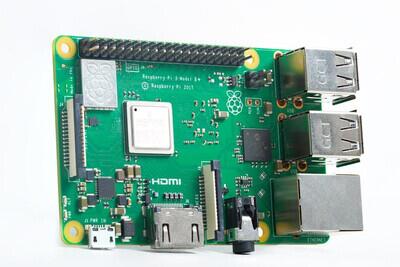 Raspberry Pi 3 Model B+ BCM2837B0 - 2