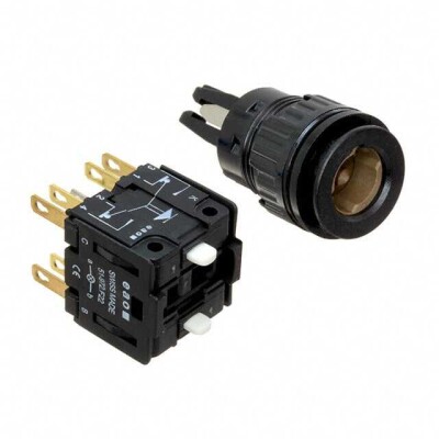 Selector Switch 3 Position 4PST-2NO/2NC 5A (AC) 250 V Panel Mount - 1